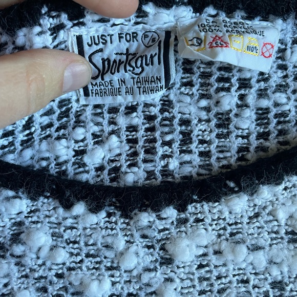 Perfect Fall/Winter Knit! - Picture 2 of 2